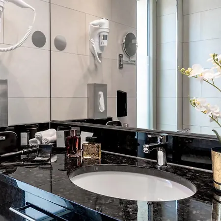 Plaza Premium Ξενοδοχείο 4*