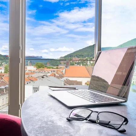 Plaza Premium 4* Heidelberg