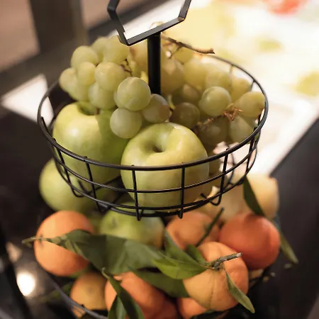 Hotel Plaza Premium 4*