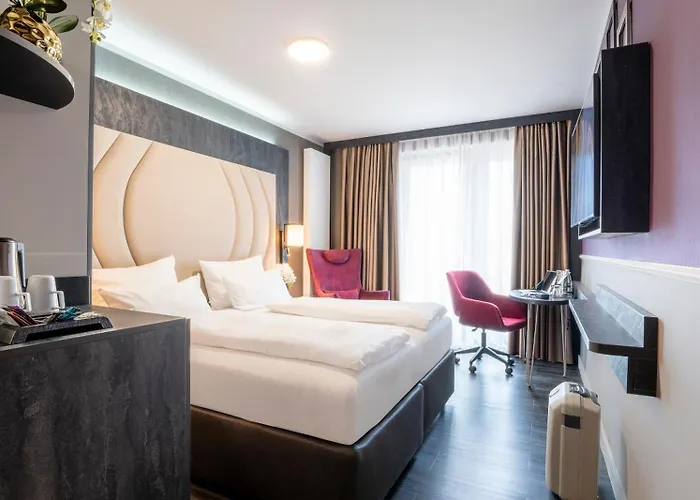 Plaza Premium 4* 海德堡