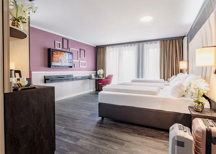 Plaza Premium 4* 海德堡